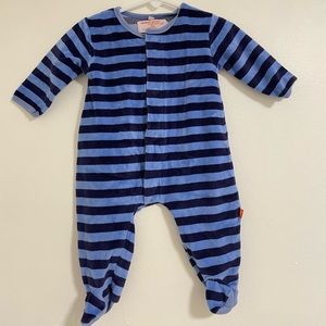 Magnetic me blue stripped footie with magnetic clasps, size 6 months baby